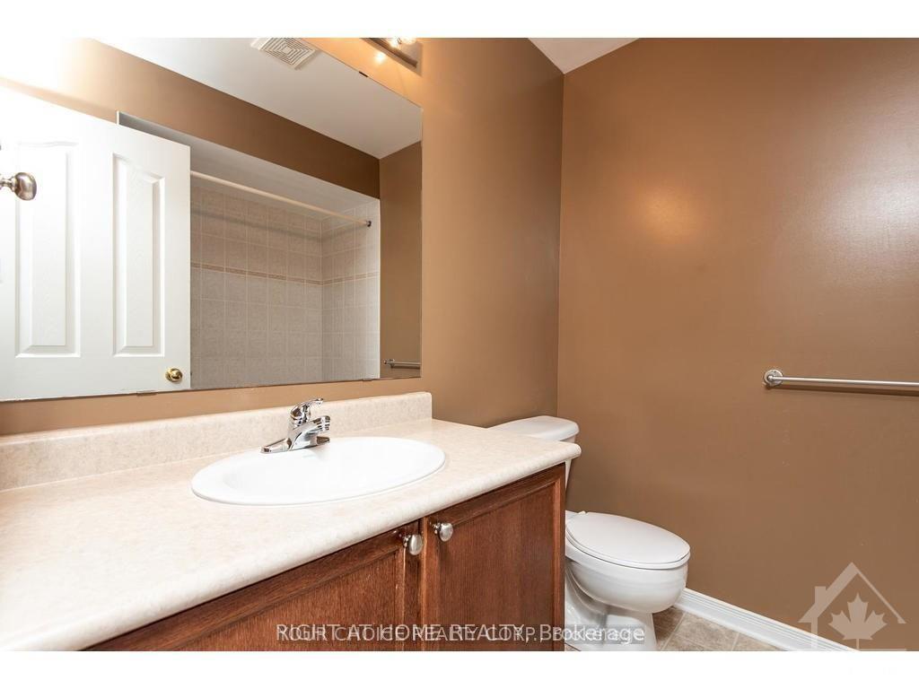 Photo 13 of 557 Aberfoyle Circle, Ottawa, Kanata - Morgan's Grant/South March — HOMEH