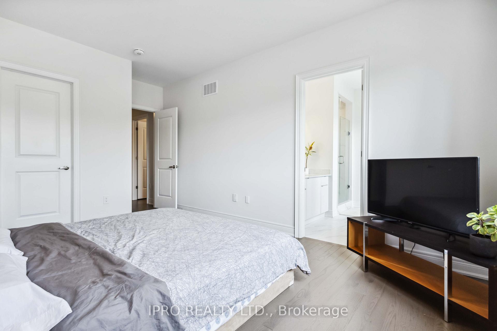 Photo 23 of 12 Fred Lablanc Drive, Markham, Cornell — HOMEH
