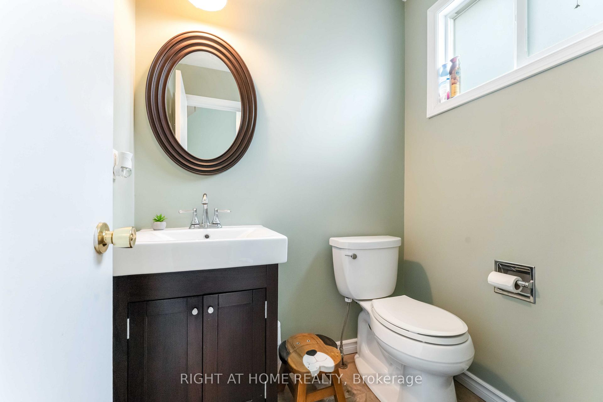 Photo 11 of 8 Stable Way, Ottawa, Kanata - Bridlewood — HOMEH