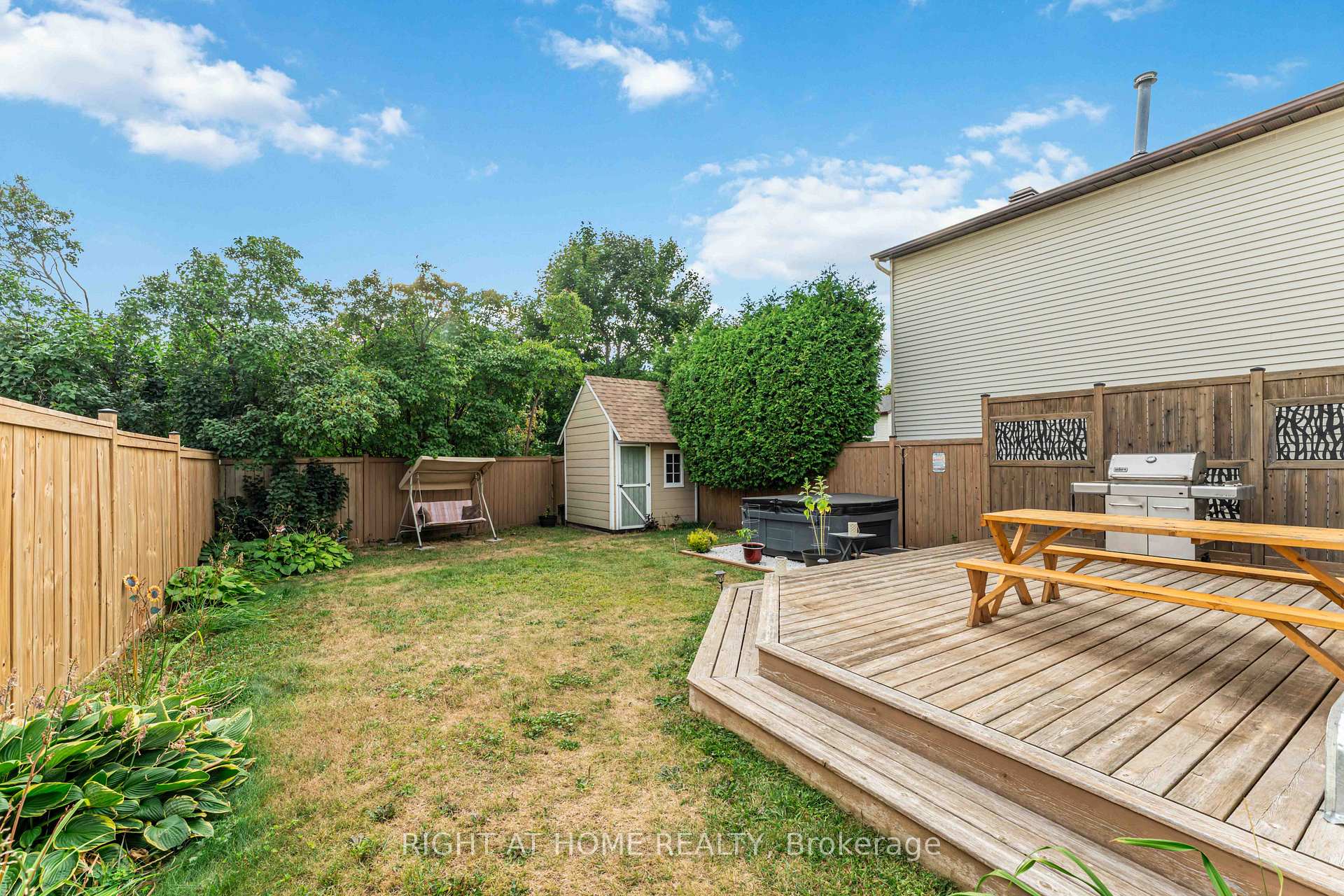 Photo 21 of 8 Stable Way, Ottawa, Kanata - Bridlewood — HOMEH