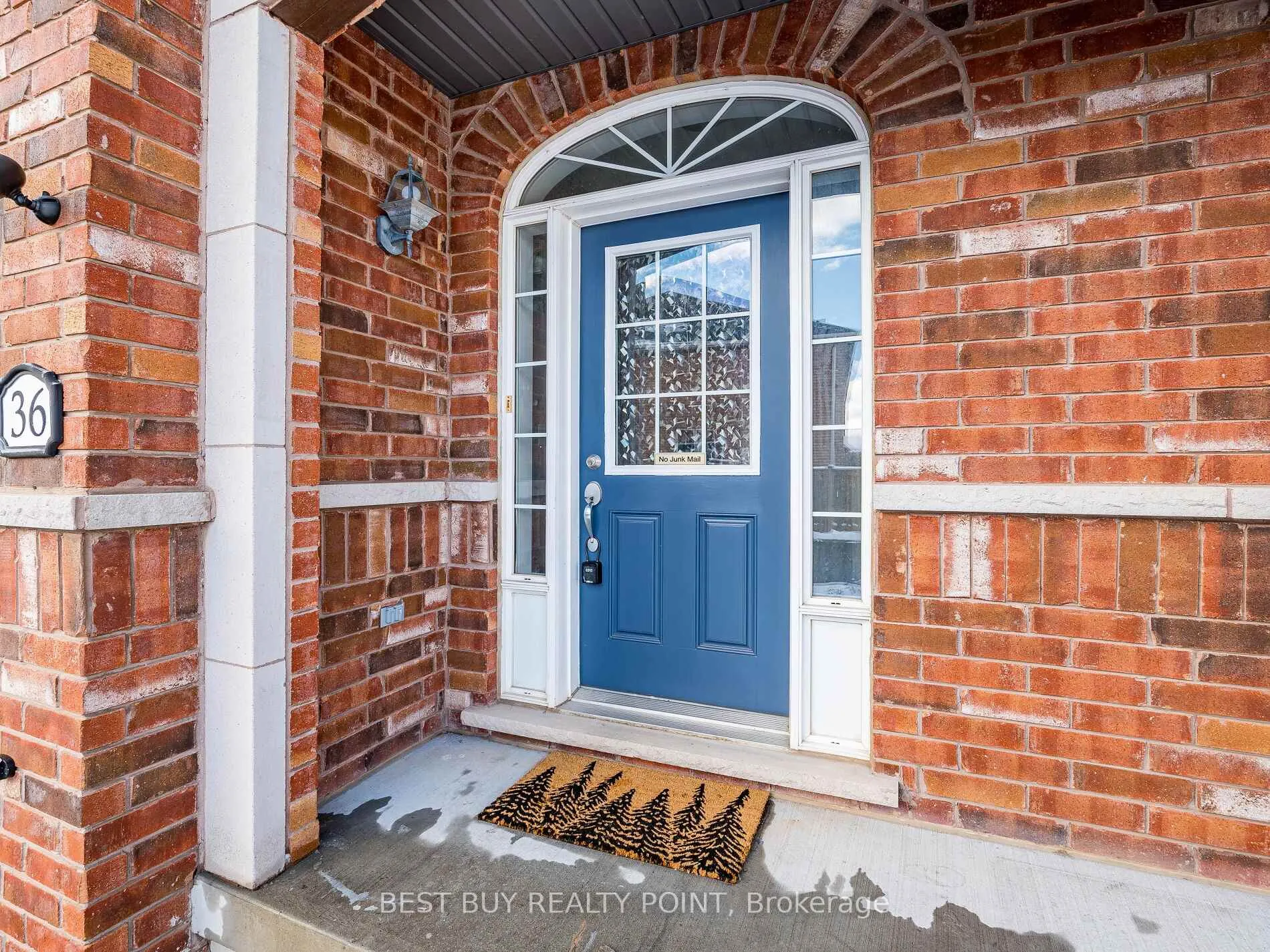 Photo 4 of Unit 36, 651 Farmstead Drive E, Milton, Willmott — HOMEH