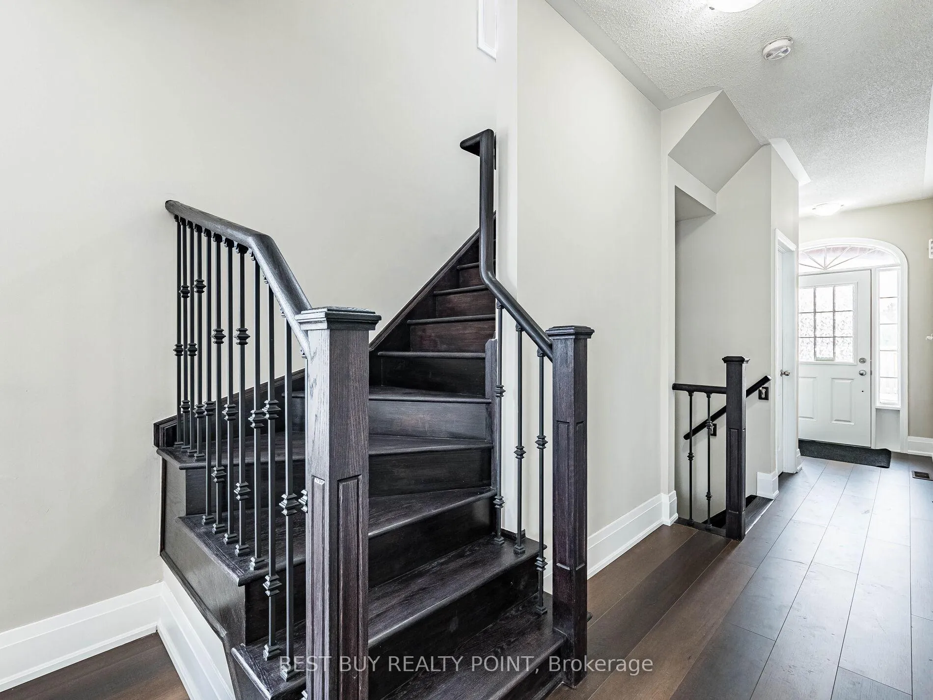 Photo 8 of Unit 36, 651 Farmstead Drive E, Milton, Willmott — HOMEH
