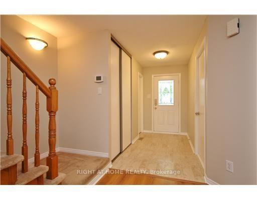 Photo 2 of 71 Peterson Place, Ottawa, Kanata - Katimavik — HOMEH