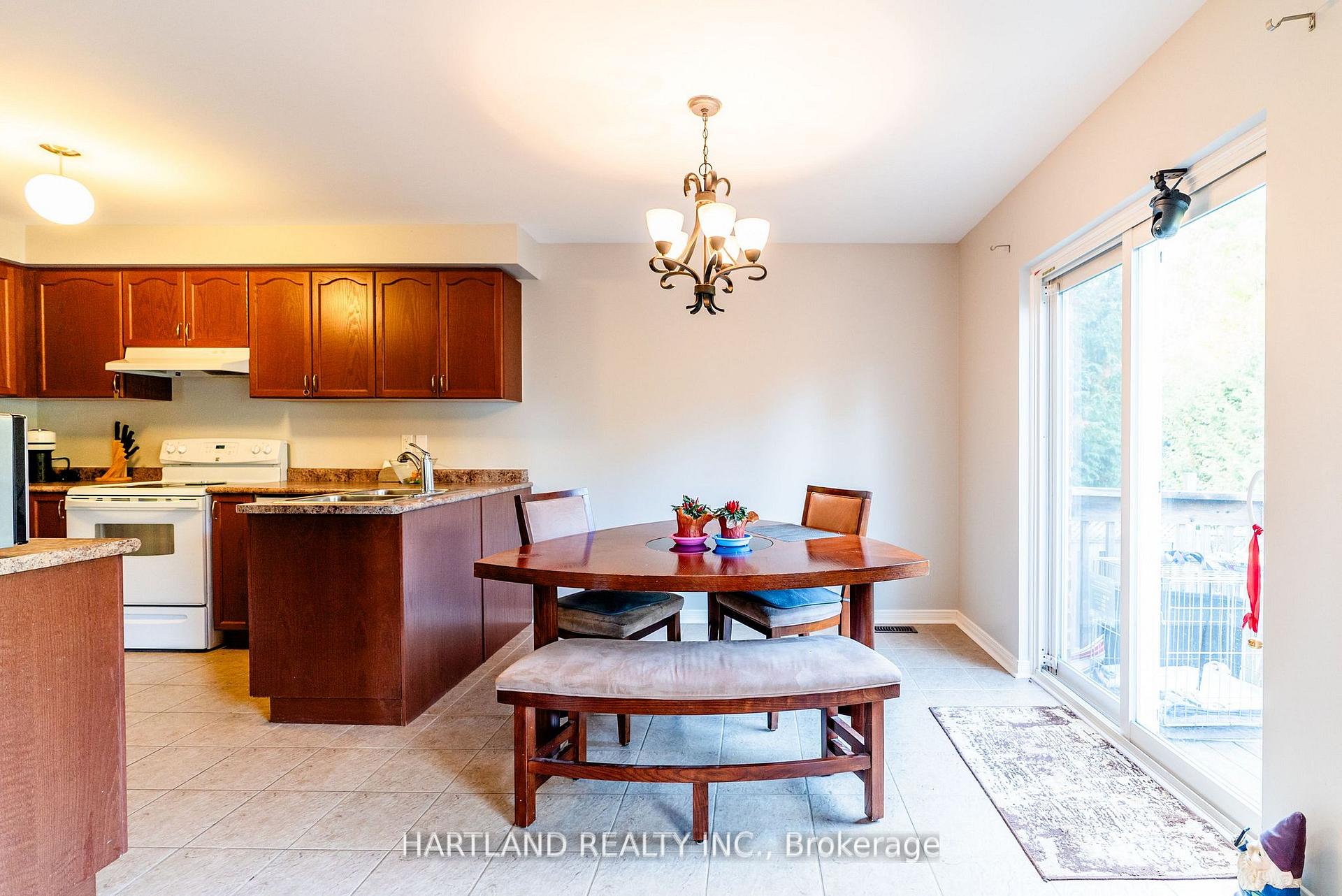 Photo 2 of 1236 Fox Hill Street, Innisfil, Alcona — HOMEH
