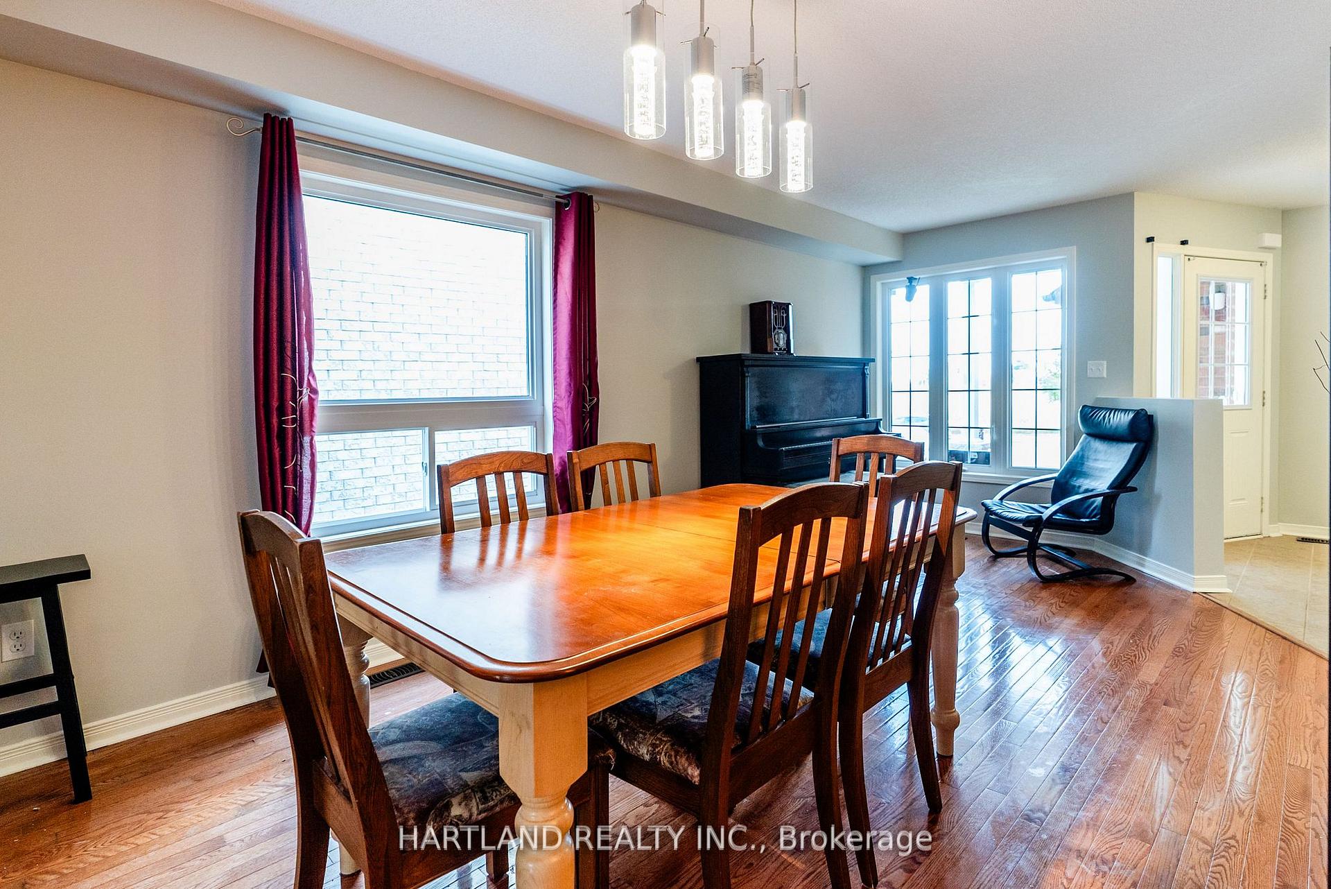 Photo 6 of 1236 Fox Hill Street, Innisfil, Alcona — HOMEH