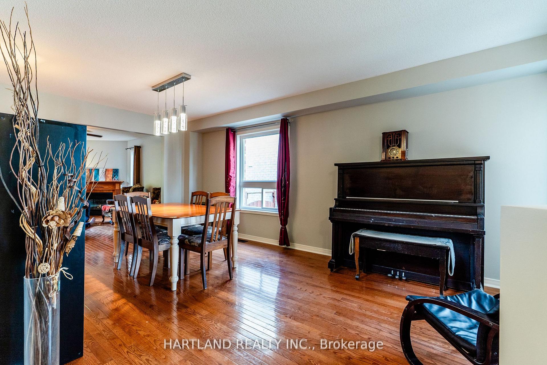 Photo 7 of 1236 Fox Hill Street, Innisfil, Alcona — HOMEH