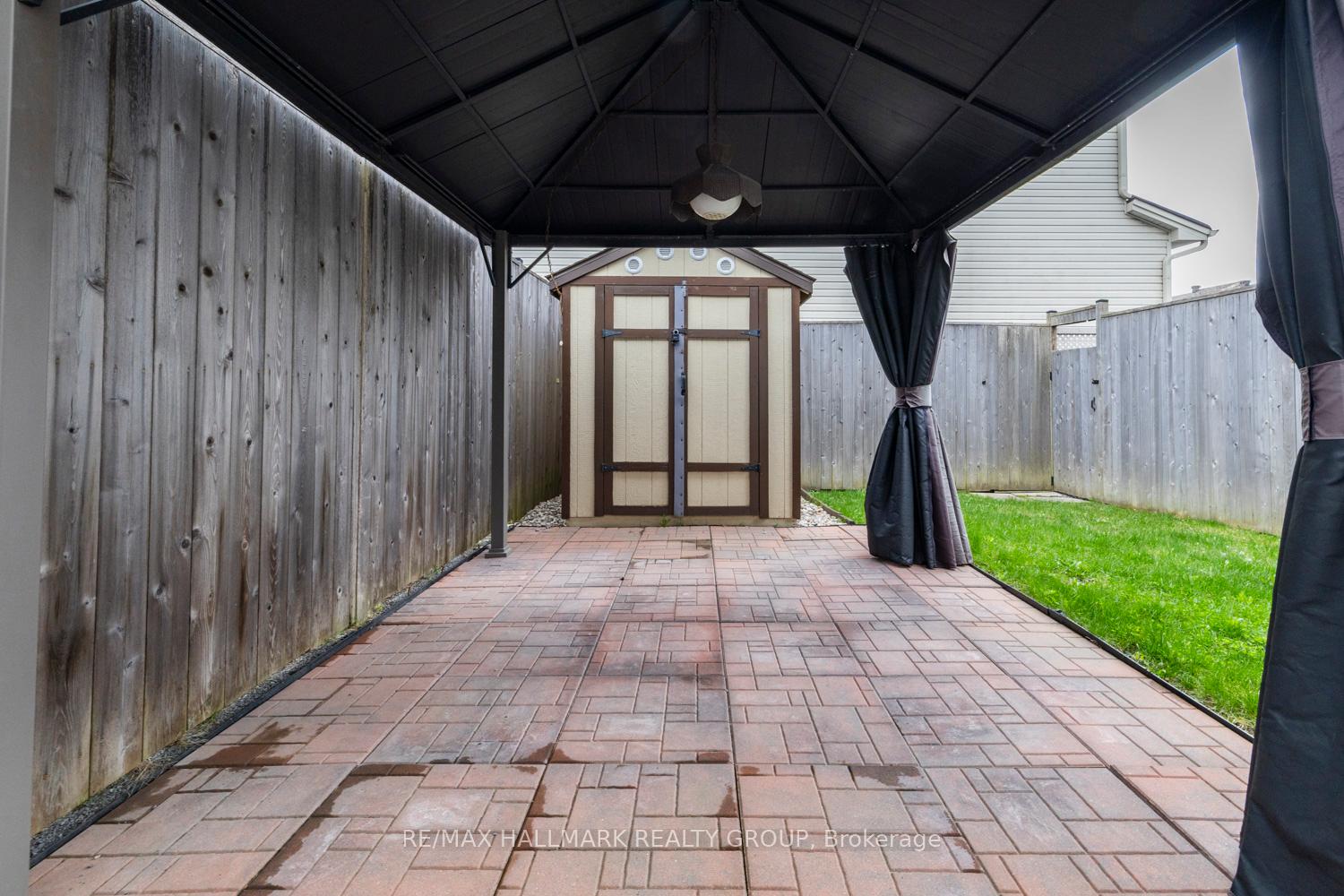 Photo 30 of 202 Waymark Crescent, Ottawa, Kanata - Bridlewood — HOMEH