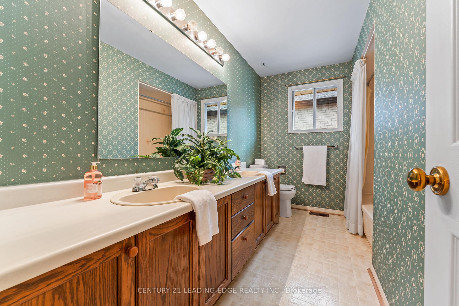 Photo 21 of 52 Bryant Road, Markham, Markham Village — HOMEH