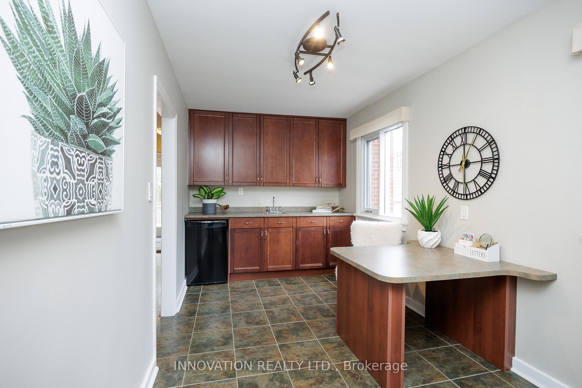 Photo 9 of 1013 Stormont Street, Ottawa, Carleton Heights — HOMEH
