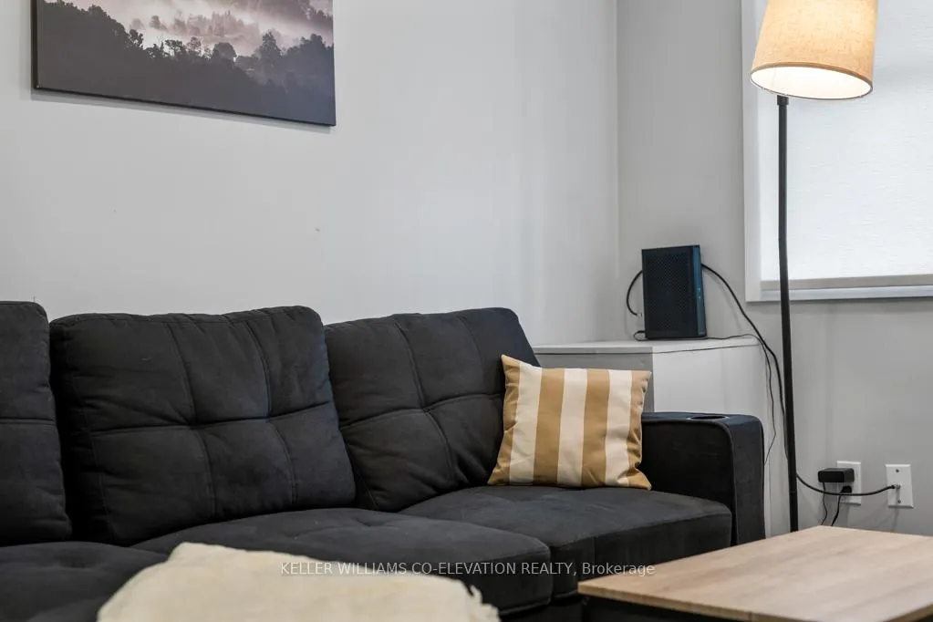 Photo 6 of Unit 2, 164-168 Picton Street E, Hamilton, North End — HOMEH