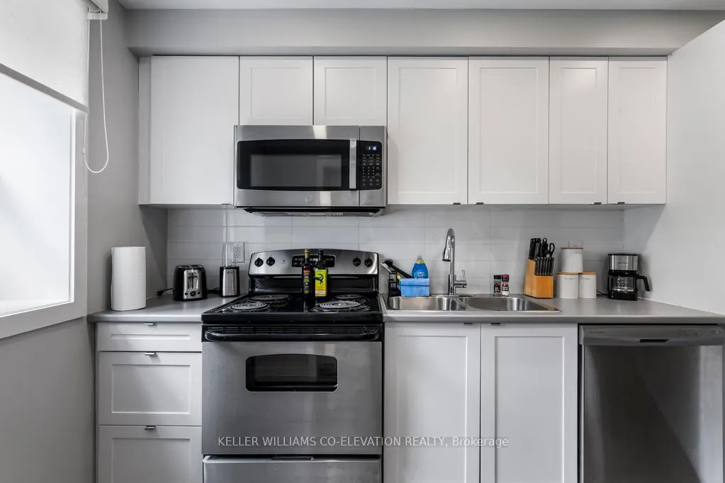 Photo 11 of Unit 2, 164-168 Picton Street E, Hamilton, North End — HOMEH