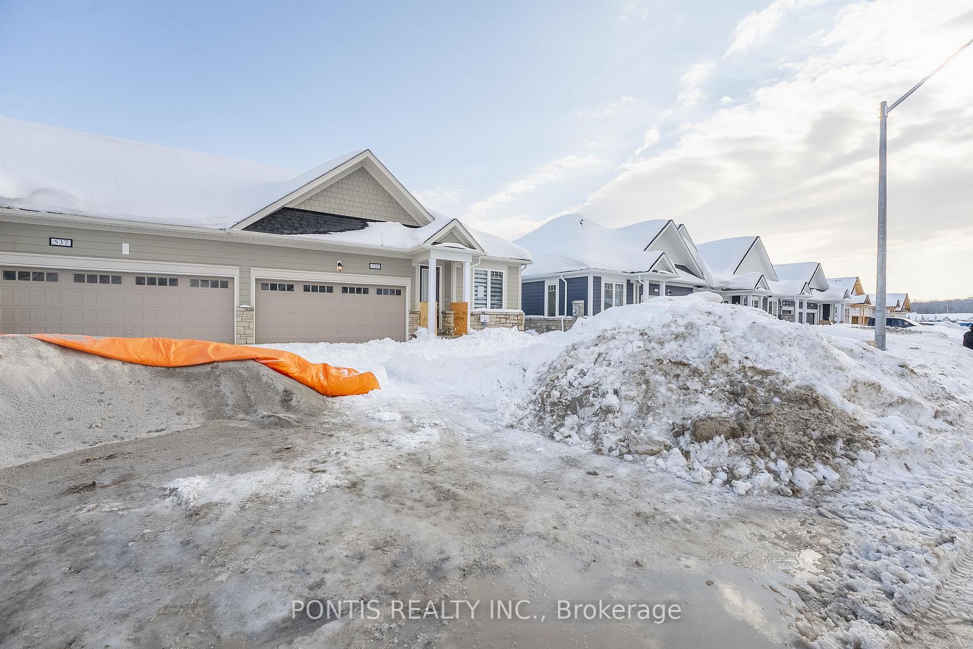 Photo 2 of 539 Hudson Crescent, Midland — HOMEH