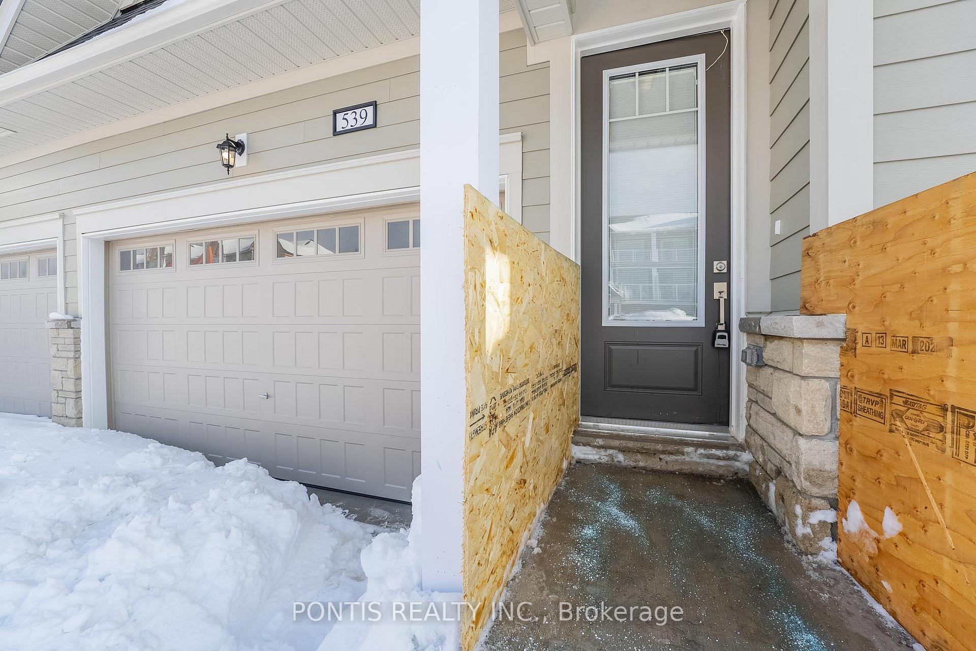 Photo 4 of 539 Hudson Crescent, Midland — HOMEH