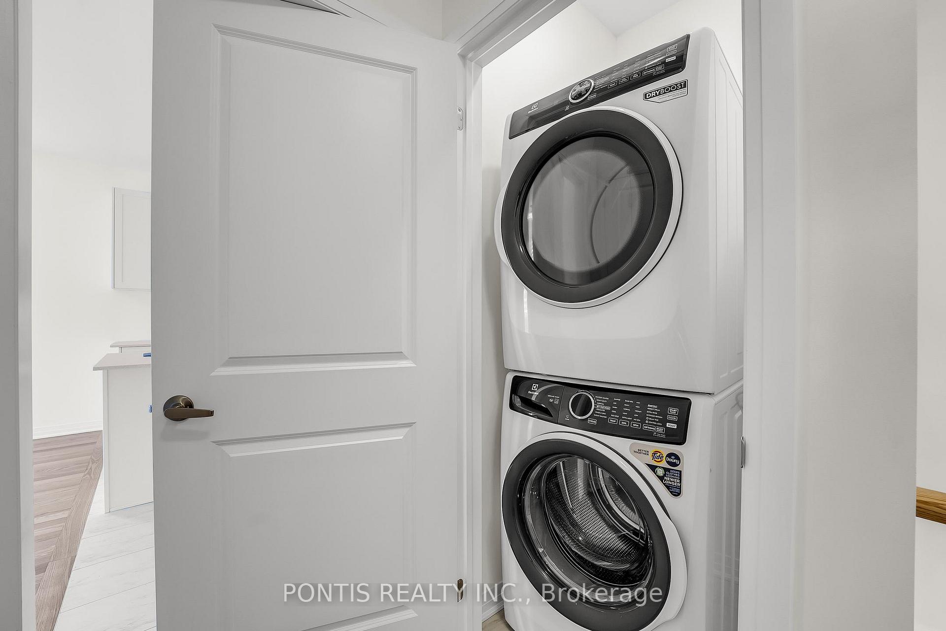 Photo 21 of 539 Hudson Crescent, Midland — HOMEH