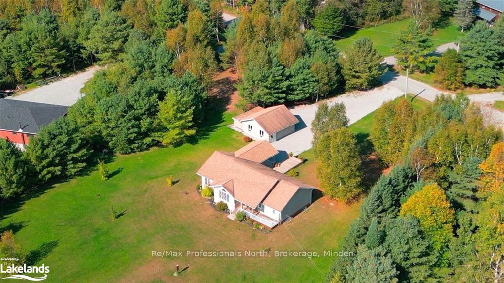 Photo 3 of 1066 Country Road, Minden Hills, Lutterworth — HOMEH