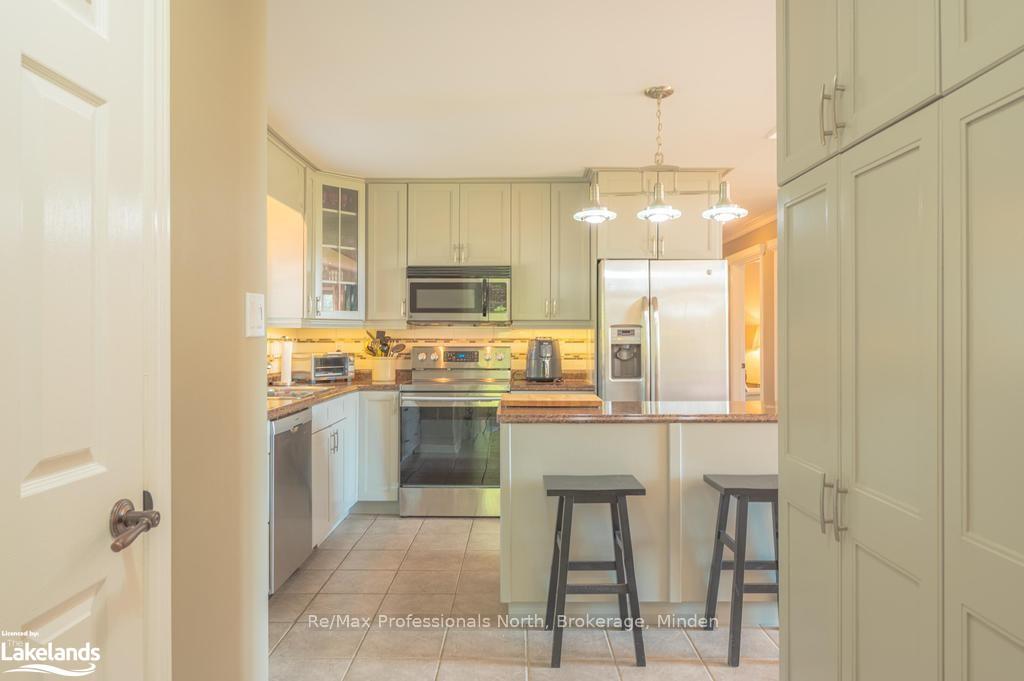 Photo 18 of 1066 Country Road, Minden Hills, Lutterworth — HOMEH