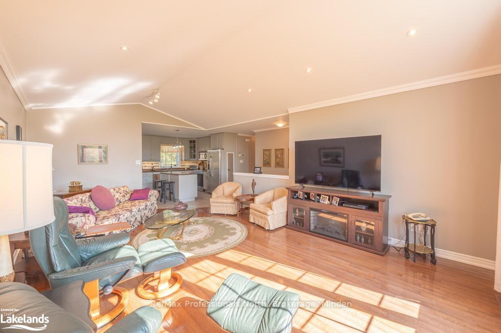 Photo 24 of 1066 Country Road, Minden Hills, Lutterworth — HOMEH