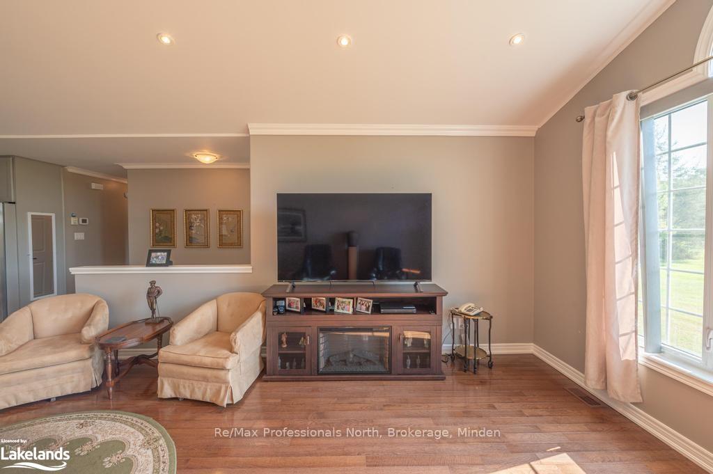 Photo 25 of 1066 Country Road, Minden Hills, Lutterworth — HOMEH