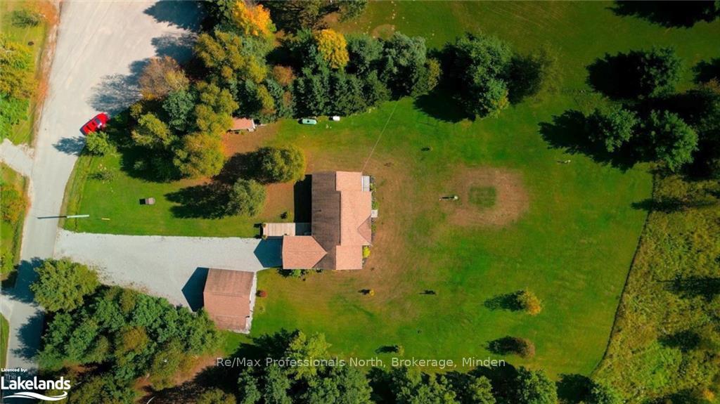 Photo 47 of 1066 Country Road, Minden Hills, Lutterworth — HOMEH