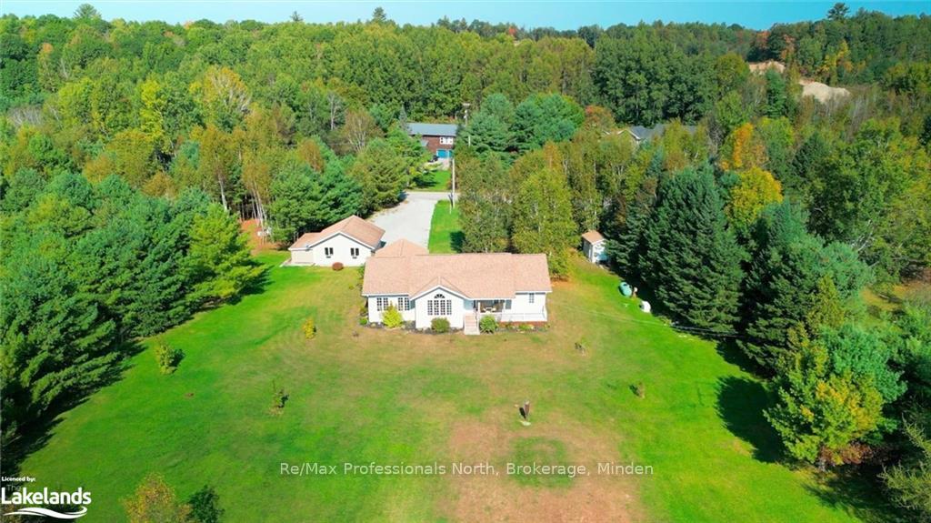 Photo 49 of 1066 Country Road, Minden Hills, Lutterworth — HOMEH