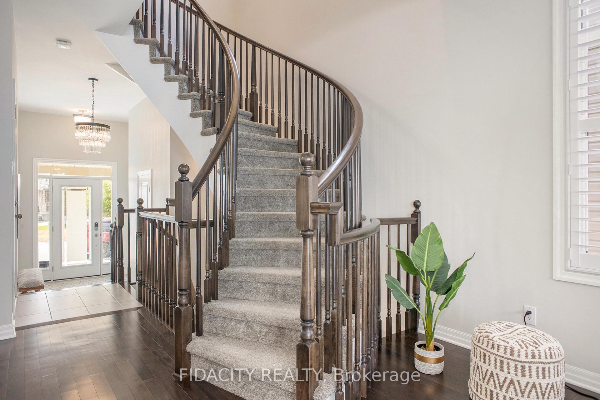 Photo 4 of 168 Overberg Way, Ottawa, Kanata - Emerald Meadows/Trailwest — HOMEH