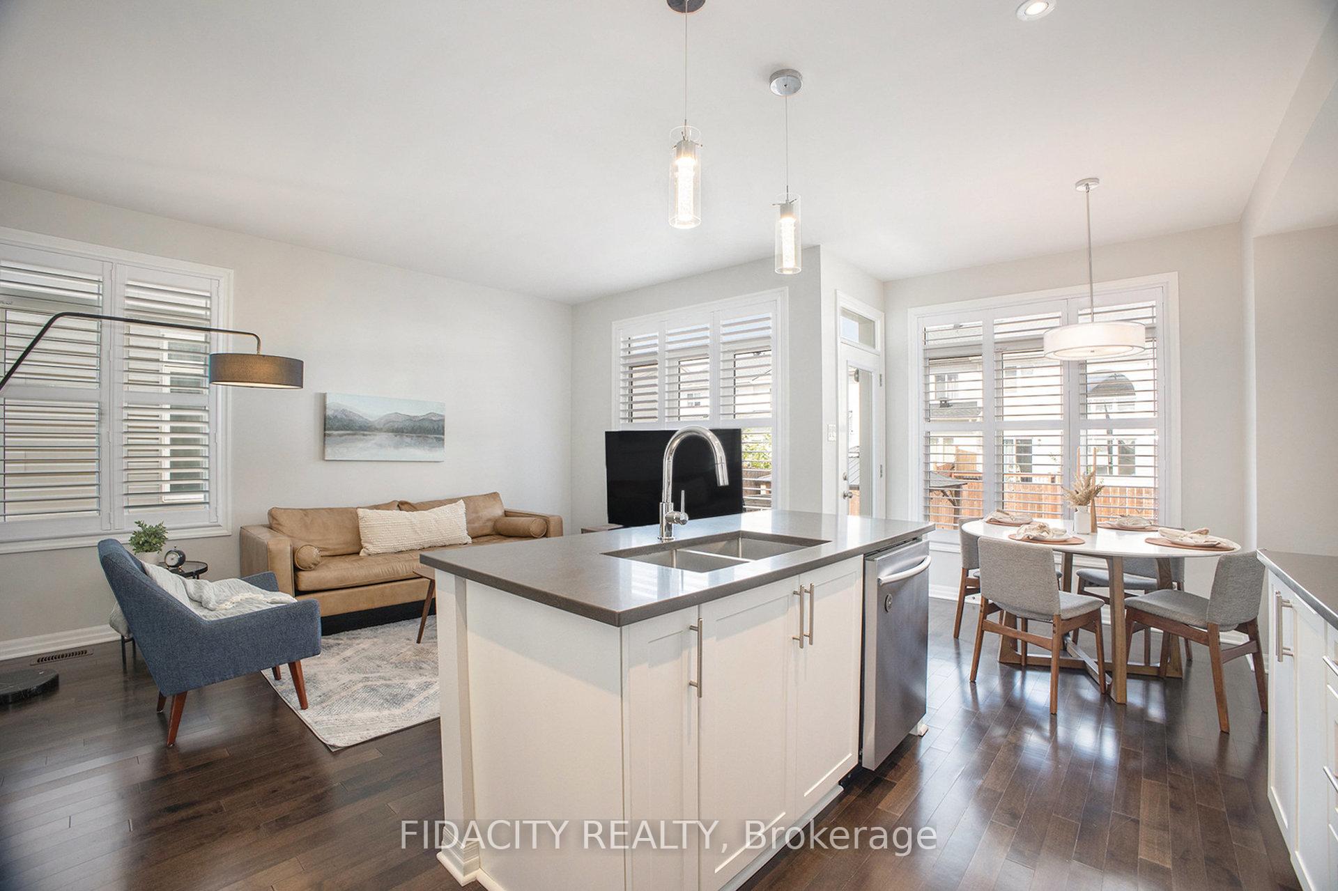 Photo 13 of 168 Overberg Way, Ottawa, Kanata - Emerald Meadows/Trailwest — HOMEH
