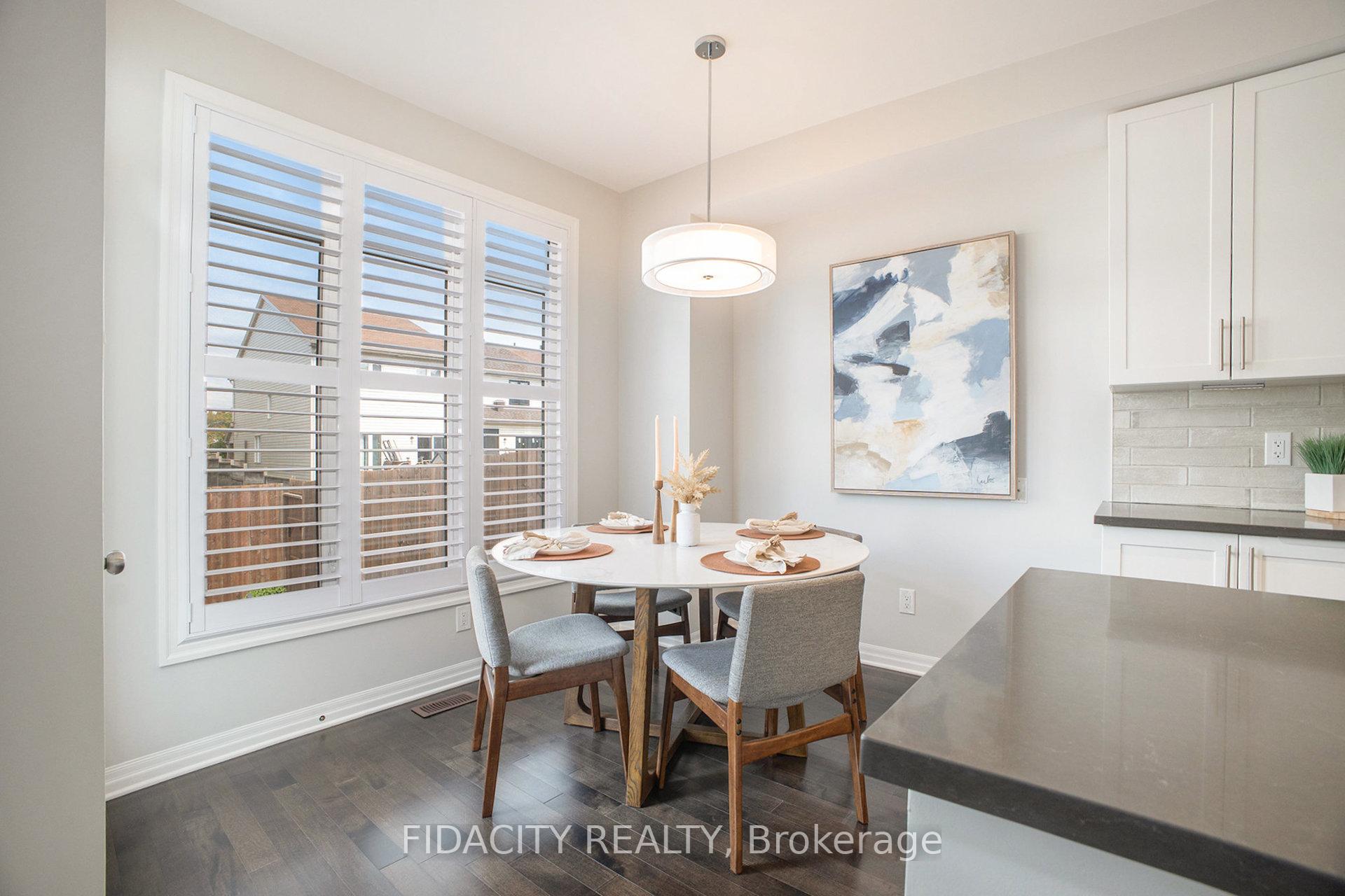 Photo 16 of 168 Overberg Way, Ottawa, Kanata - Emerald Meadows/Trailwest — HOMEH