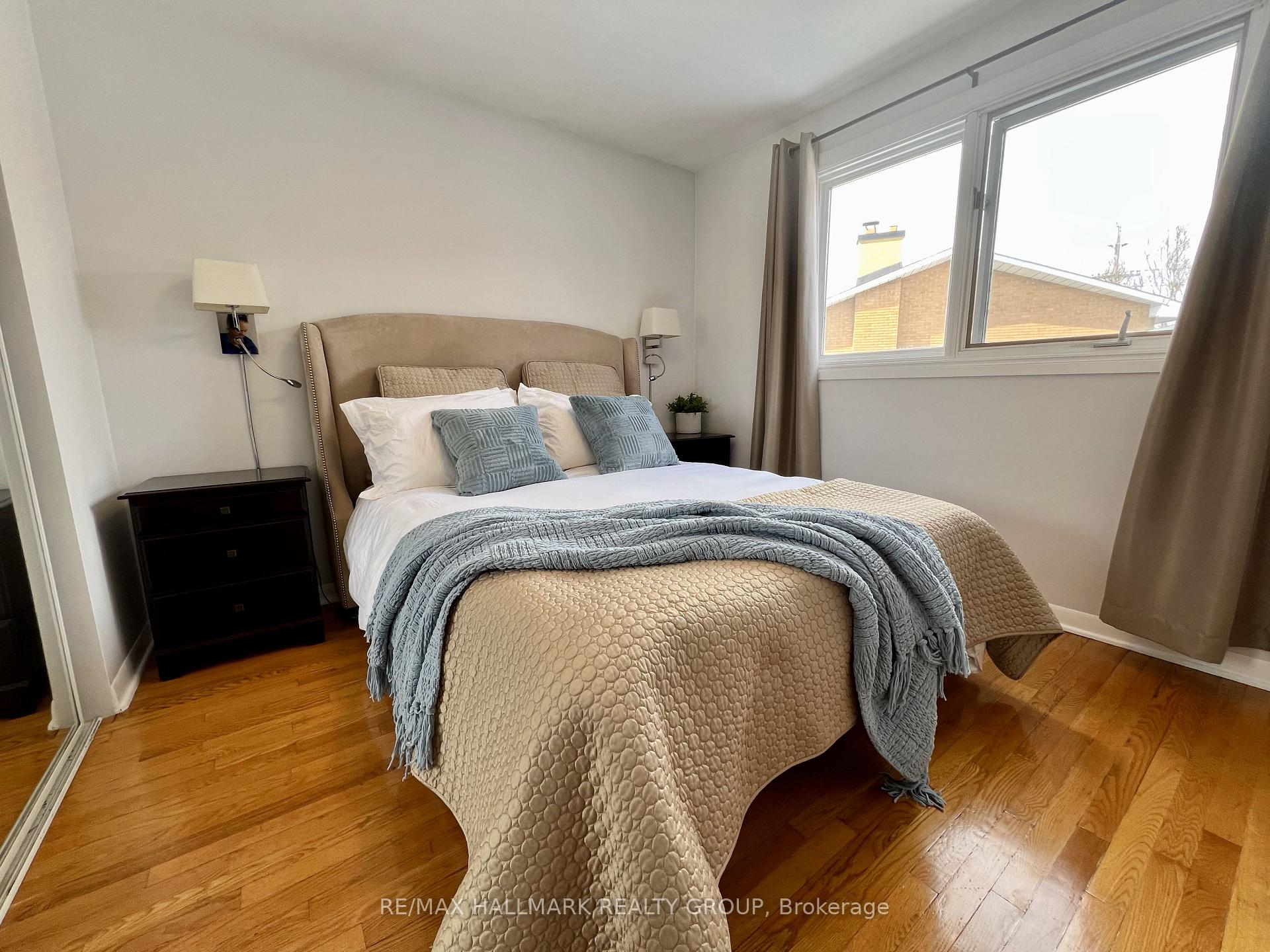 Photo 14 of 1075 Arnot Road, Ottawa, Courtland Park — HOMEH