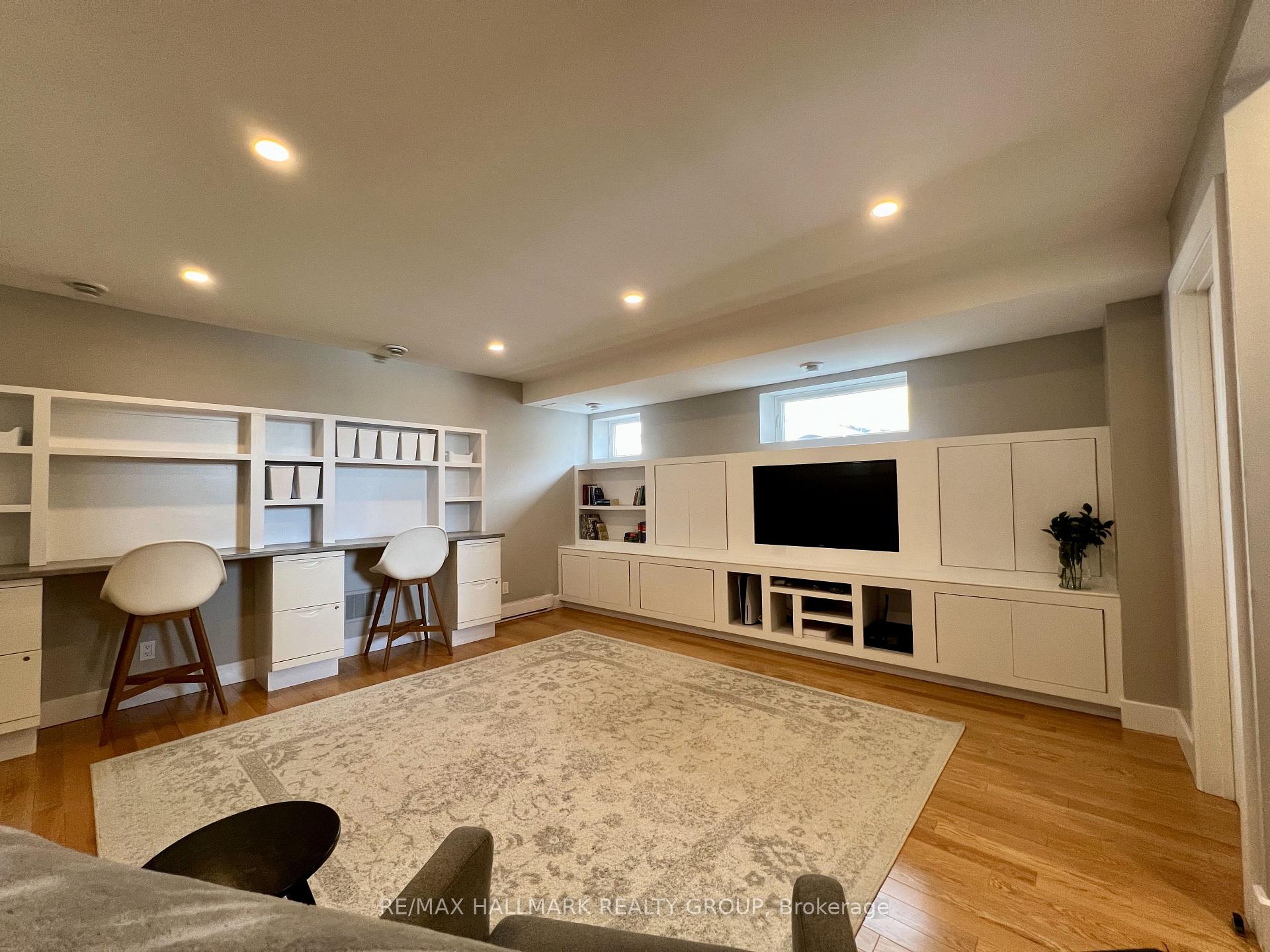 Photo 17 of 1075 Arnot Road, Ottawa, Courtland Park — HOMEH