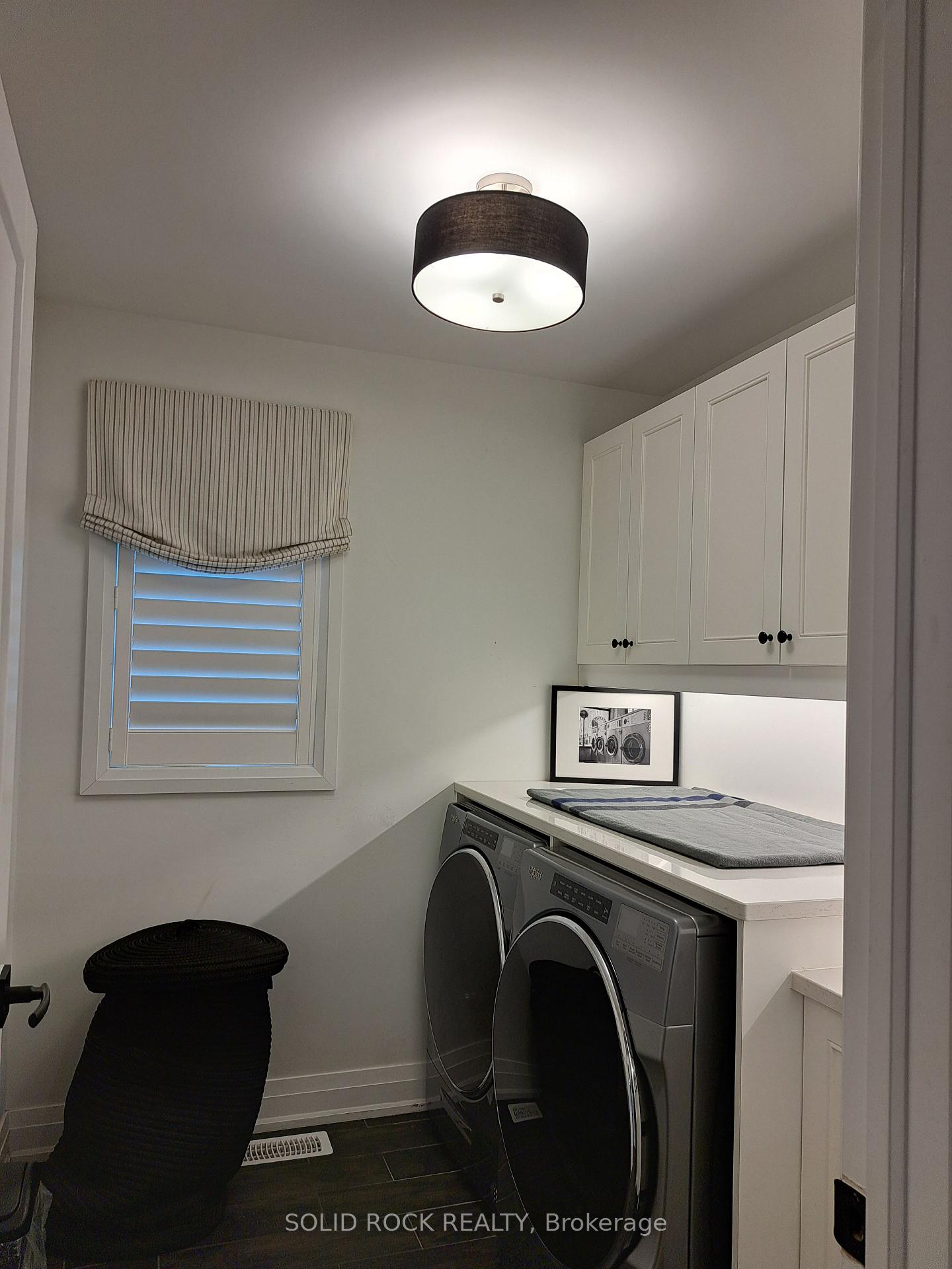 Photo 3 of 720 Rouncey Road, Ottawa, Kanata - Emerald Meadows/Trailwest — HOMEH