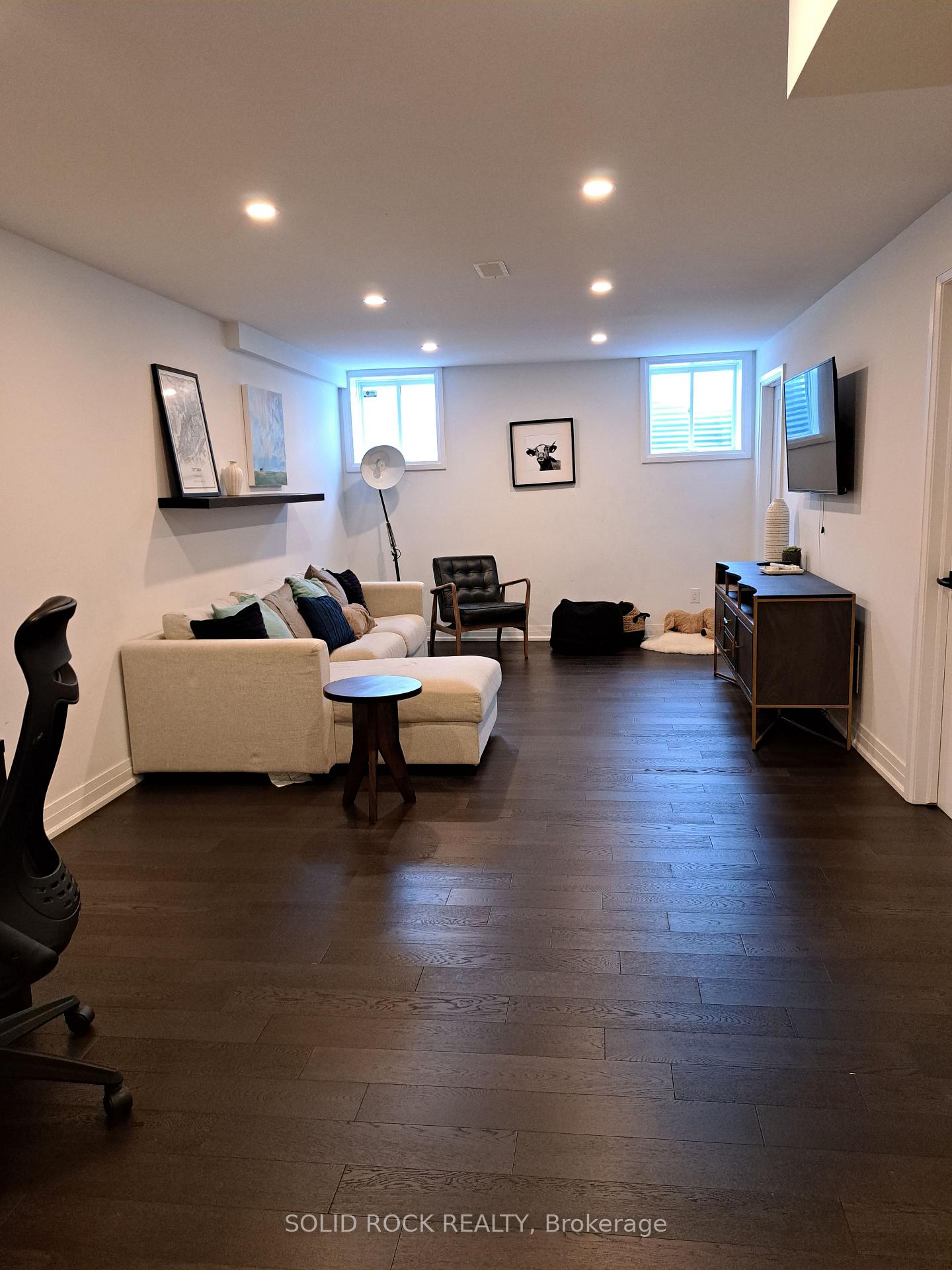 Photo 8 of 720 Rouncey Road, Ottawa, Kanata - Emerald Meadows/Trailwest — HOMEH