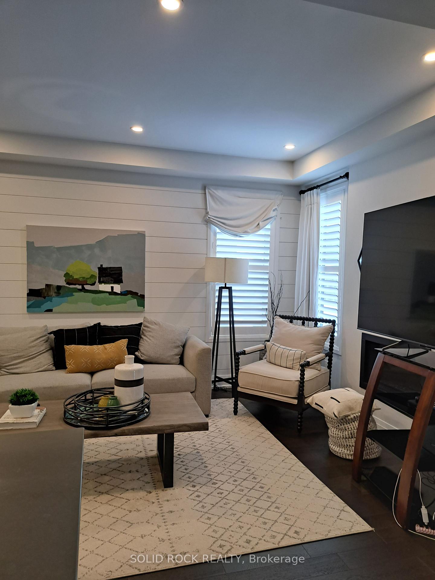 Photo 13 of 720 Rouncey Road, Ottawa, Kanata - Emerald Meadows/Trailwest — HOMEH