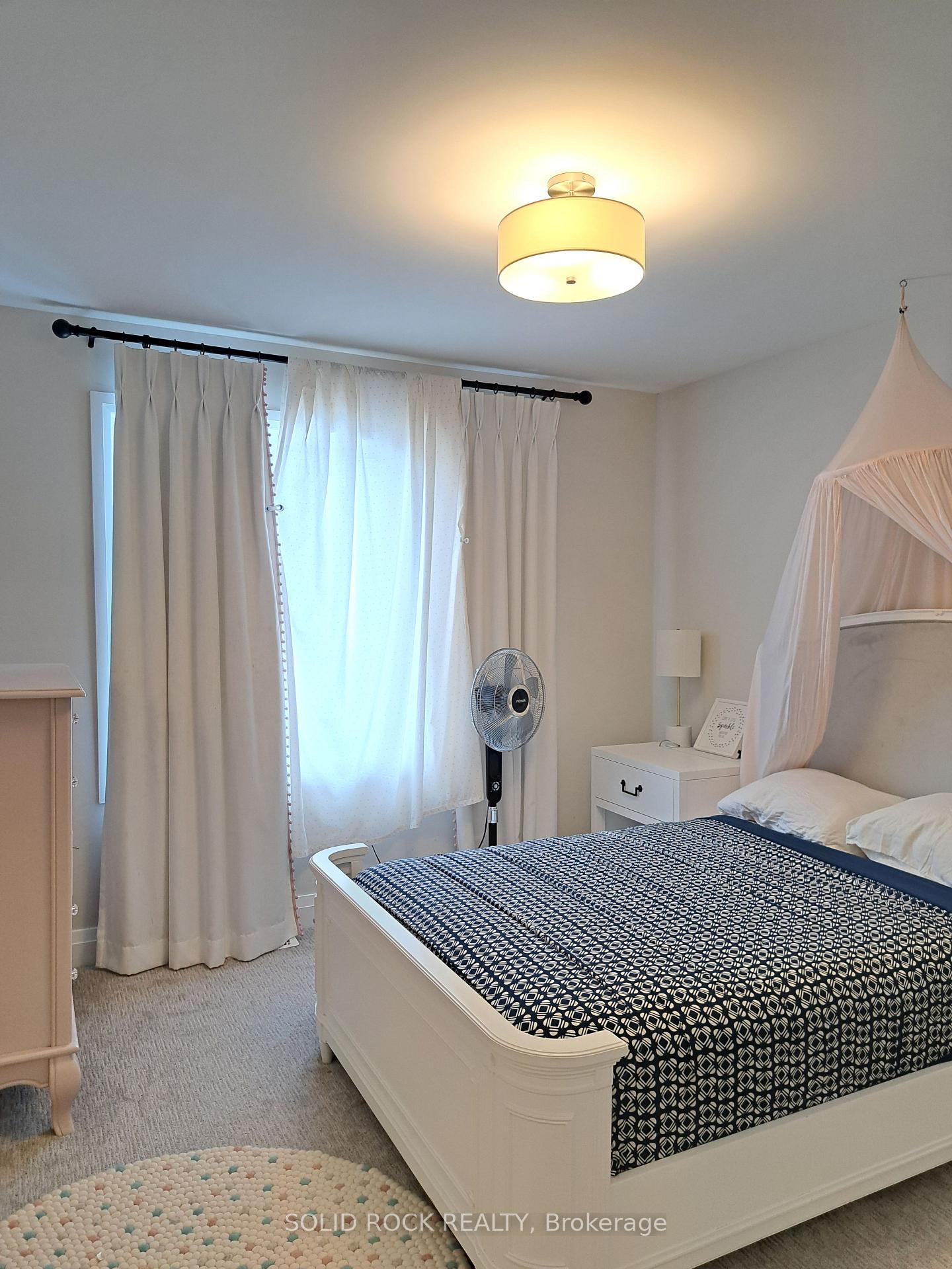 Photo 14 of 720 Rouncey Road, Ottawa, Kanata - Emerald Meadows/Trailwest — HOMEH