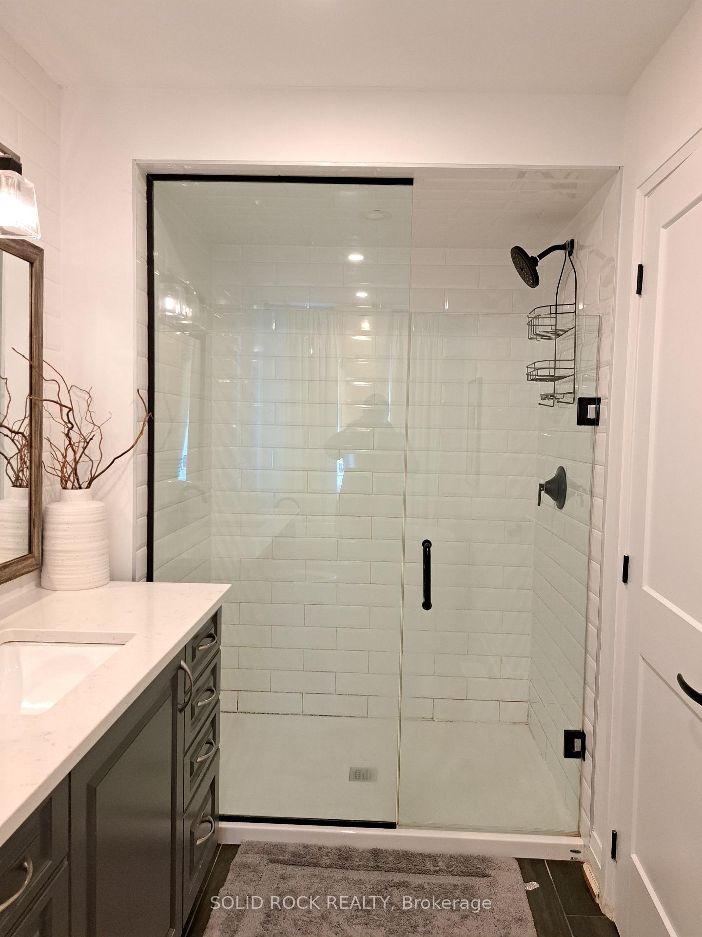 Photo 16 of 720 Rouncey Road, Ottawa, Kanata - Emerald Meadows/Trailwest — HOMEH