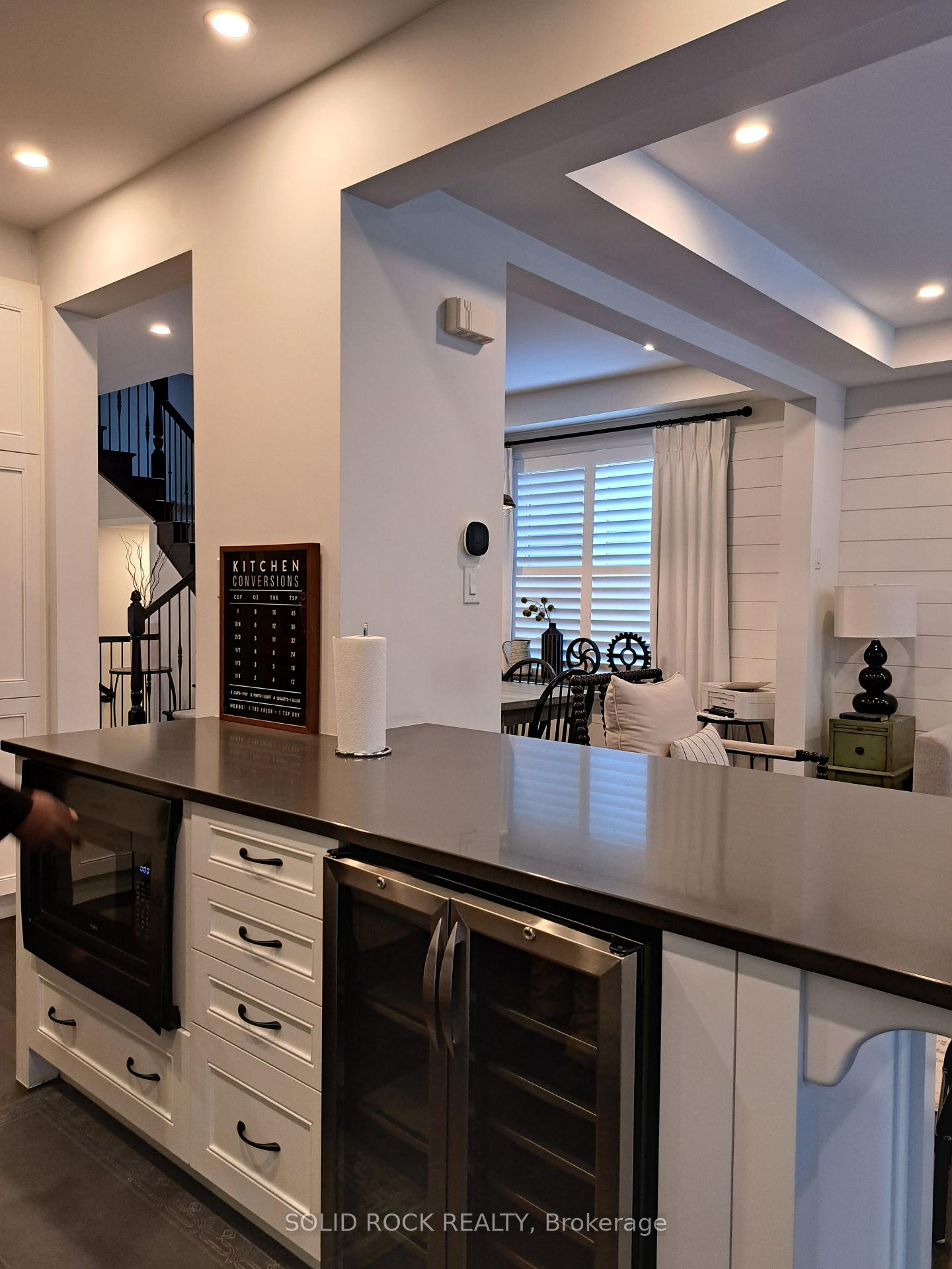 Photo 22 of 720 Rouncey Road, Ottawa, Kanata - Emerald Meadows/Trailwest — HOMEH