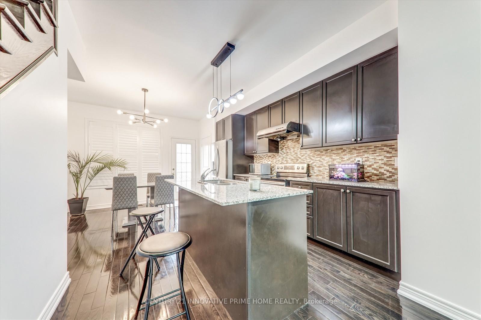 Photo 8 of 27 Red Brick Road, Markham, Cornell — HOMEH