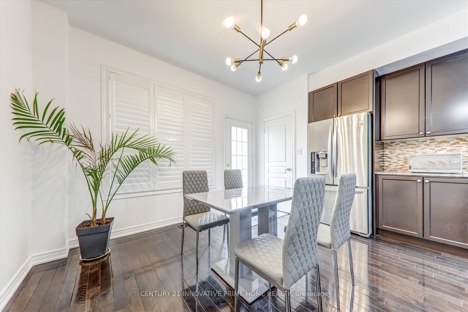 Photo 11 of 27 Red Brick Road, Markham, Cornell — HOMEH