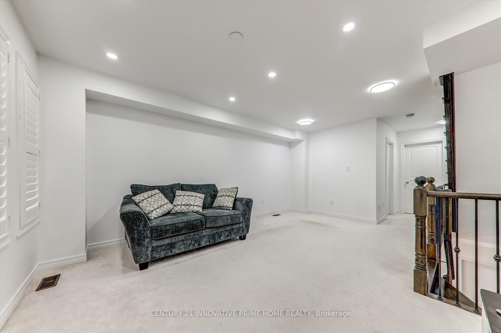 Photo 16 of 27 Red Brick Road, Markham, Cornell — HOMEH