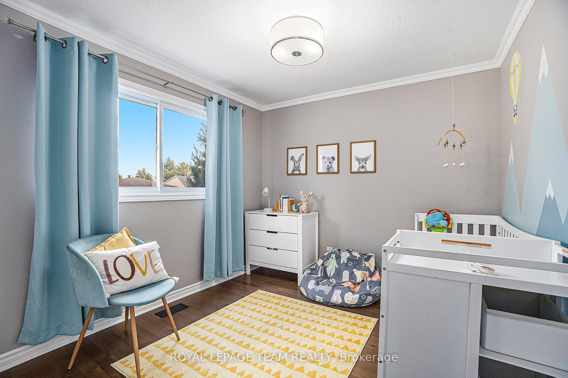 Photo 15 of 119 Huntsman Crescent, Ottawa, Kanata - Bridlewood — HOMEH