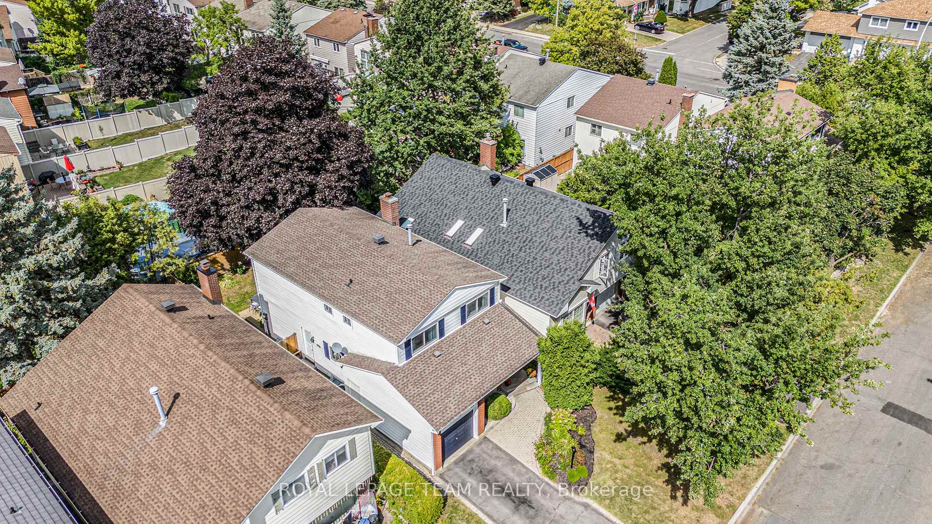Photo 21 of 119 Huntsman Crescent, Ottawa, Kanata - Bridlewood — HOMEH