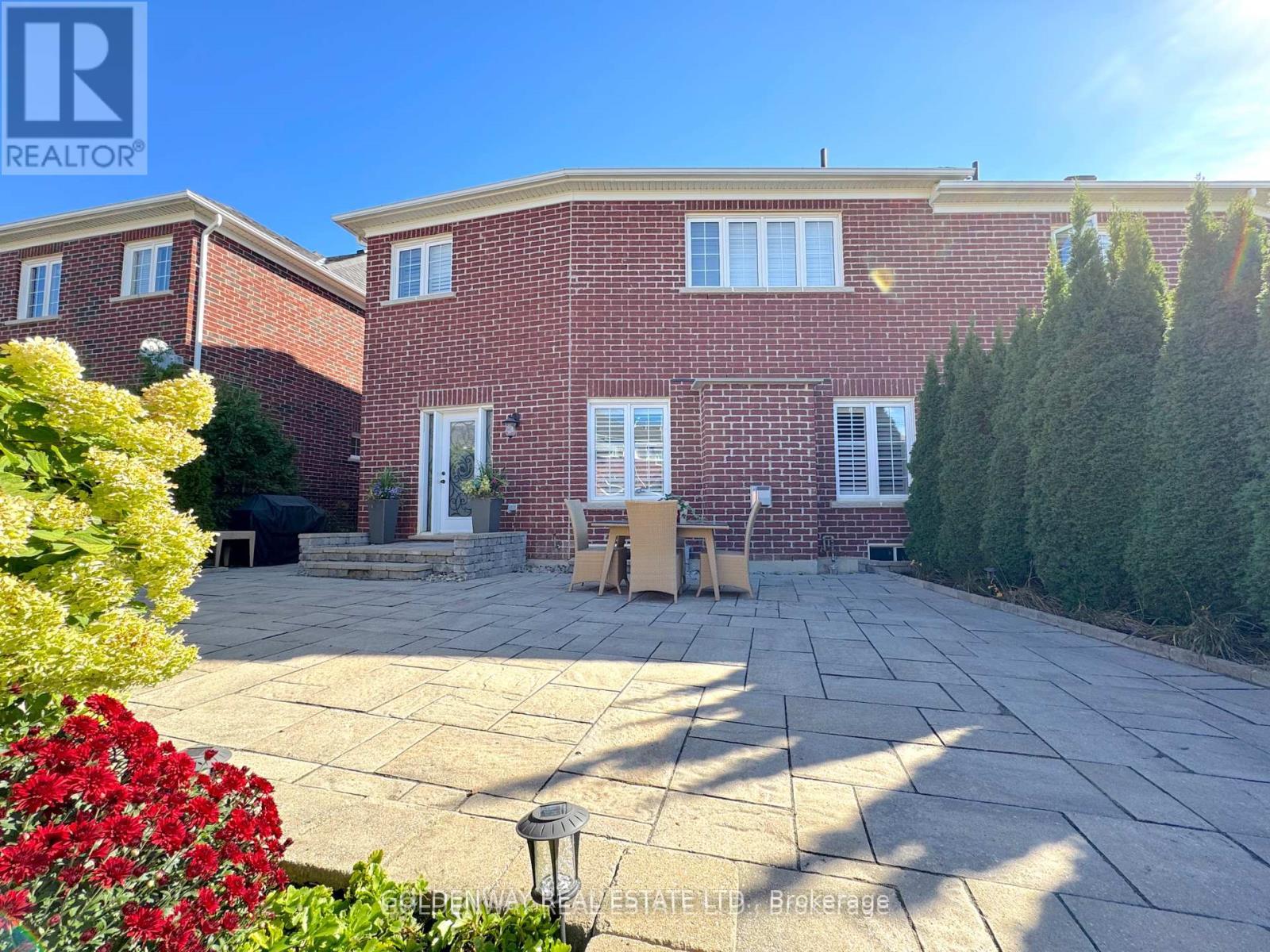 Photo 3 of 215 Angus Glen Boulevard, Markham, Angus Glen — HOMEH