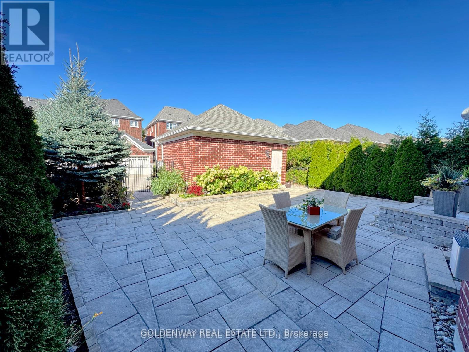 Photo 5 of 215 Angus Glen Boulevard, Markham, Angus Glen — HOMEH