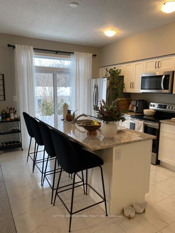 Photo 4 of 1035 Wright Drive, Midland — HOMEH