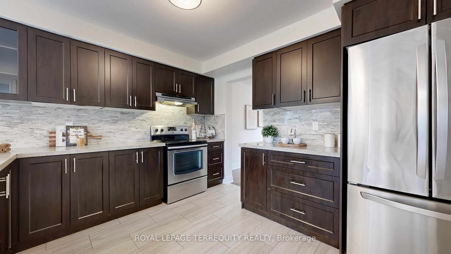 Photo 9 of 8 Couperthwaite Crescent, Markham, Unionville — HOMEH