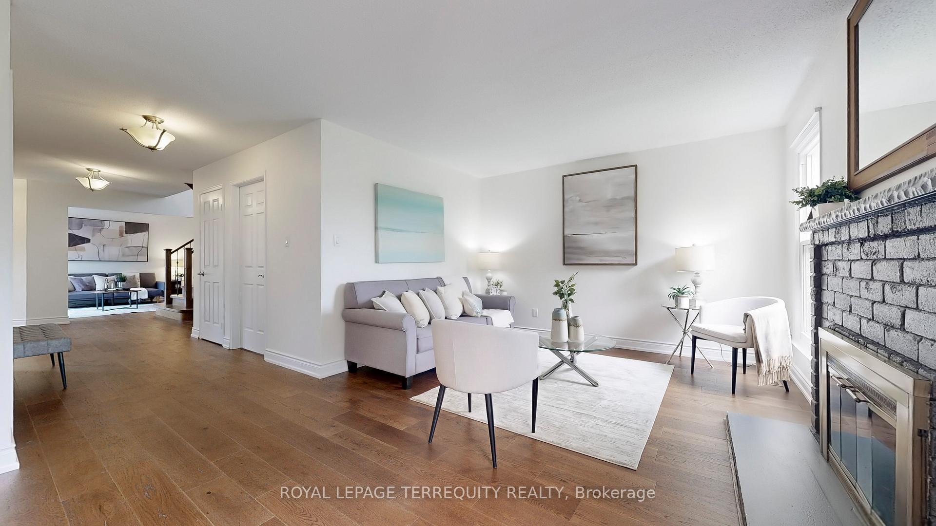 Photo 17 of 8 Couperthwaite Crescent, Markham, Unionville — HOMEH