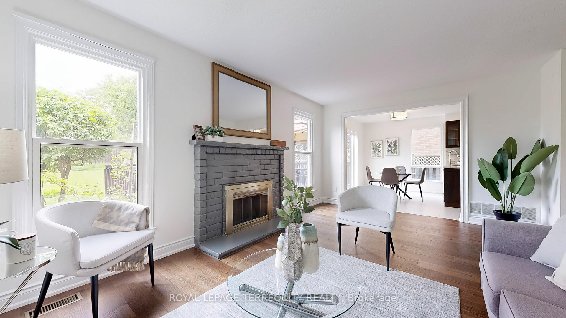 Photo 19 of 8 Couperthwaite Crescent, Markham, Unionville — HOMEH