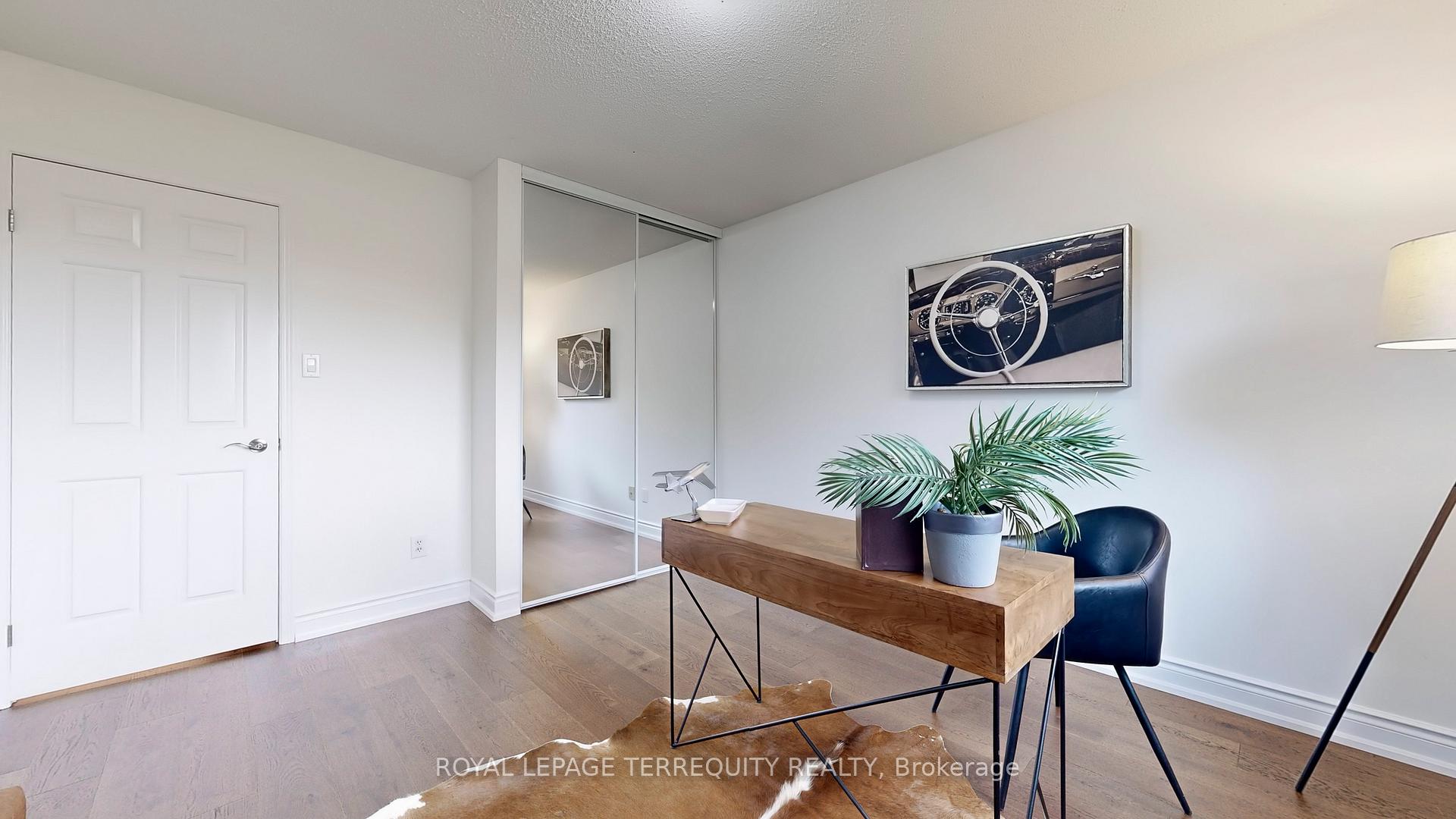 Photo 33 of 8 Couperthwaite Crescent, Markham, Unionville — HOMEH