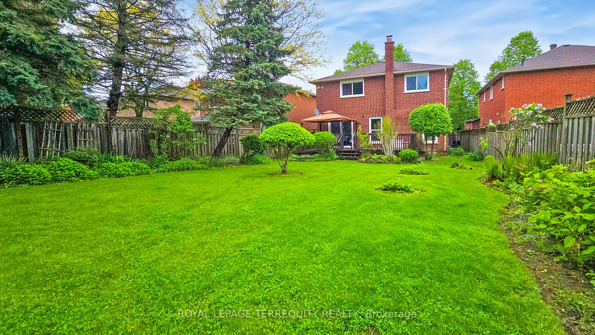 Photo 42 of 8 Couperthwaite Crescent, Markham, Unionville — HOMEH