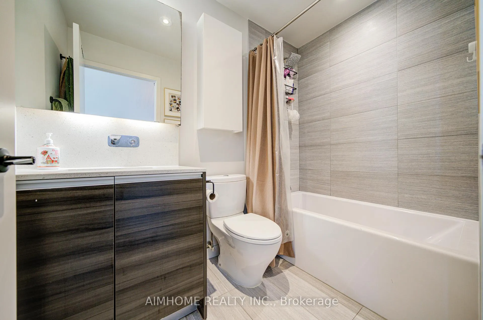 Photo 22 of Unit 610, 8 Gladstone Avenue, Toronto, Little Portugal — HOMEH