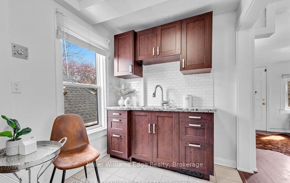 Photo 3 of Unit 3, 10 Rutherford Avenue, Hamilton, St. Clair — HOMEH